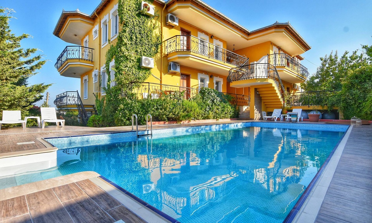 Mithatpasa Hotel | Uzun Apart Otel