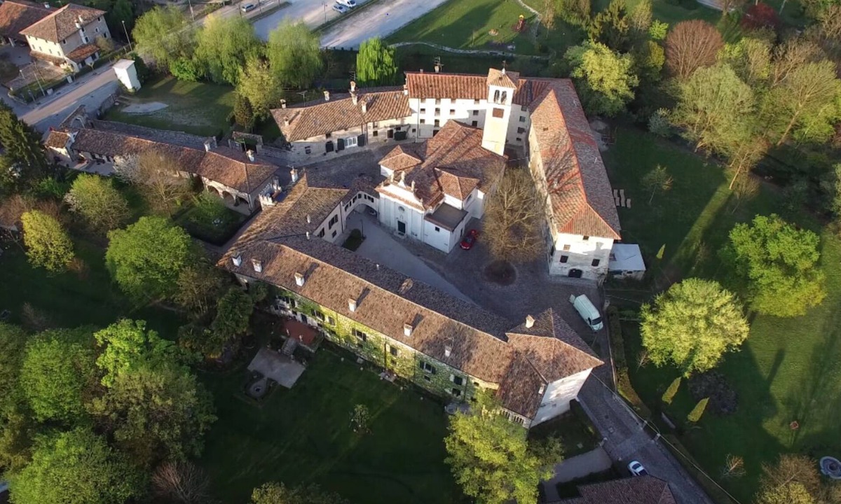 Strassoldo House | V. Ancient home with garden in a castle, near beach. Between Trieste and Venice
