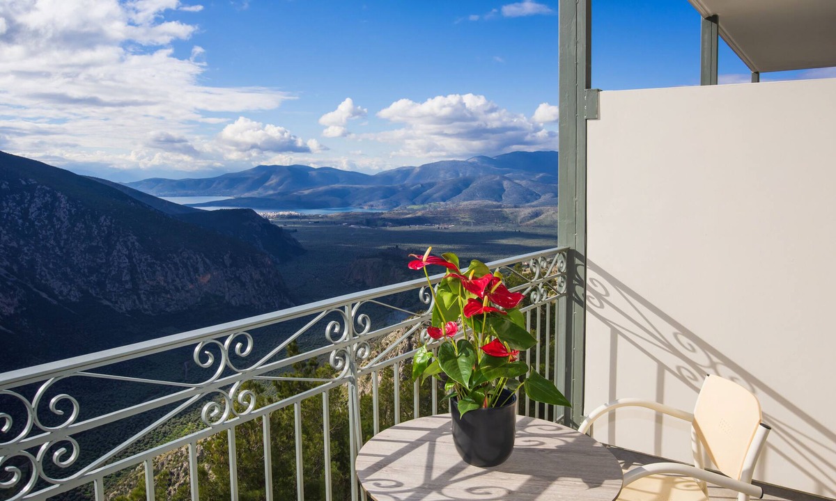 Delphi Hotel | V Hotel Delphi