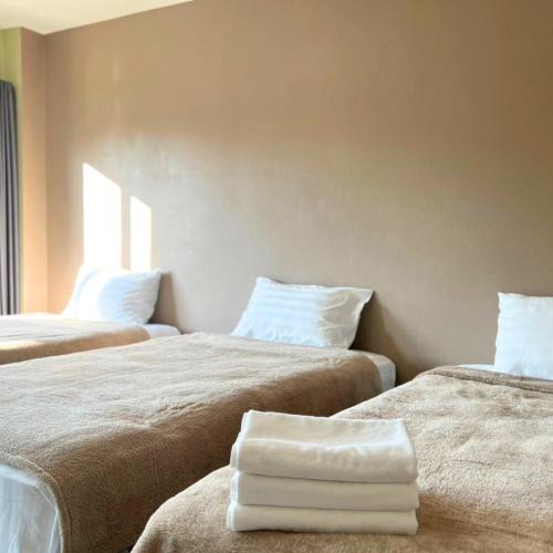 Ban Chan Hostel | V Tharm Hotel