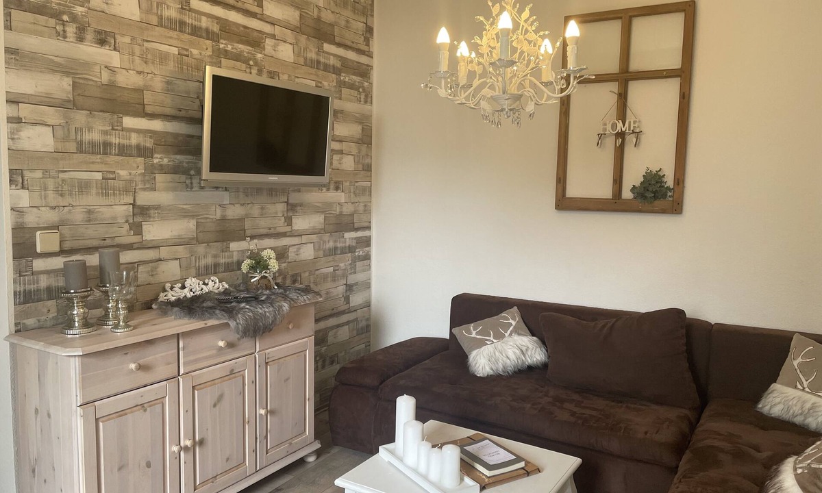 Hohenstein-Ernstthal Apartment | Vacation apartment, country house kitchen, directly at the park "Fuchsgrund"