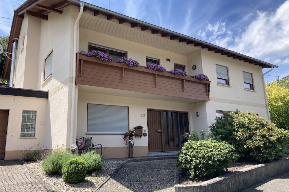 Idar-Oberstein Apartment | Vacation apartment Schank - Holiday apartment Schank F*