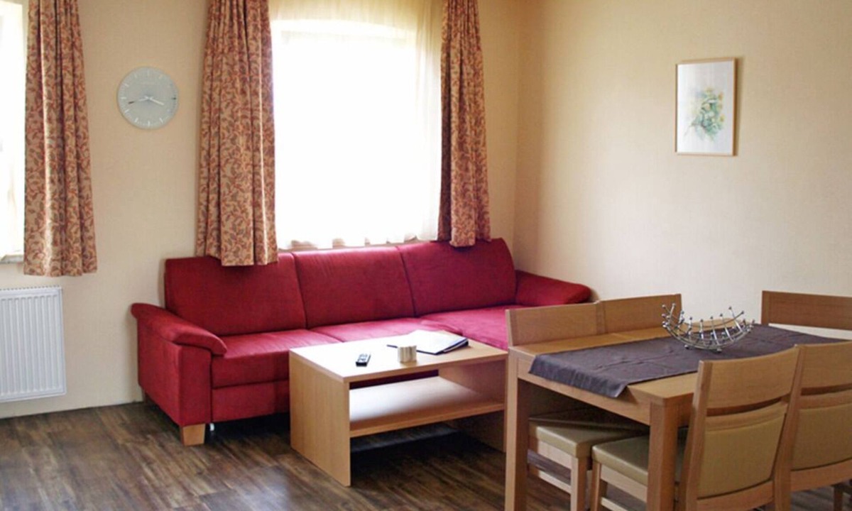 Binzwangen Apartment | Vacation apartment/apartment for 4 guests with 65m² in Colmberg (176397)