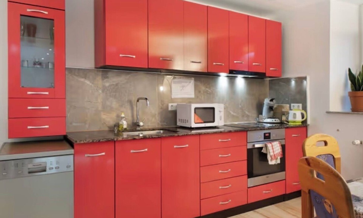 Schliengen Apartment | Vacation apartment by the stream with 6 single beds ideal for fitters, groups and families