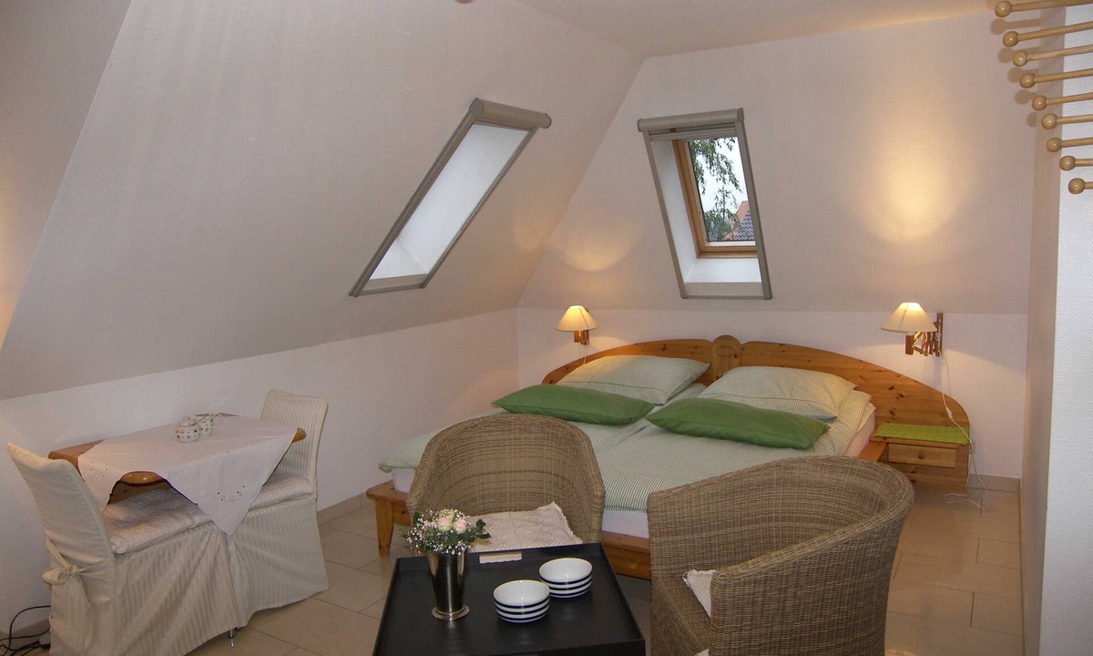Heringsdorf Bed & Breakfast | Vacation apartment 2 Seeadler - Holiday home 1A - 15 minutes by bike to the