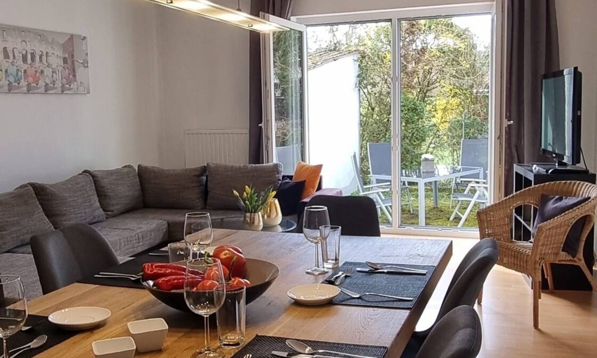 Halberg Apartment | Vacation apartment/apartment for 6 guests with 85m² in Saarbrücken (271947)