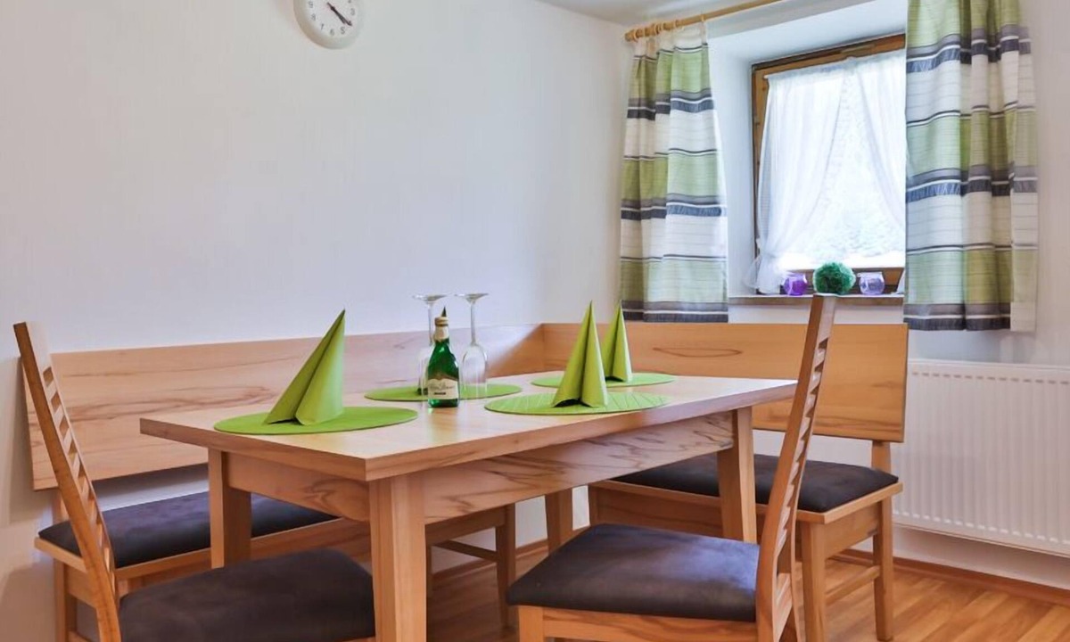 Ramsau bei Berchtesgaden Apartment | Vacation apartment for 2-4 persons, shower/WC, south-facing balcony, TV, W-LAN