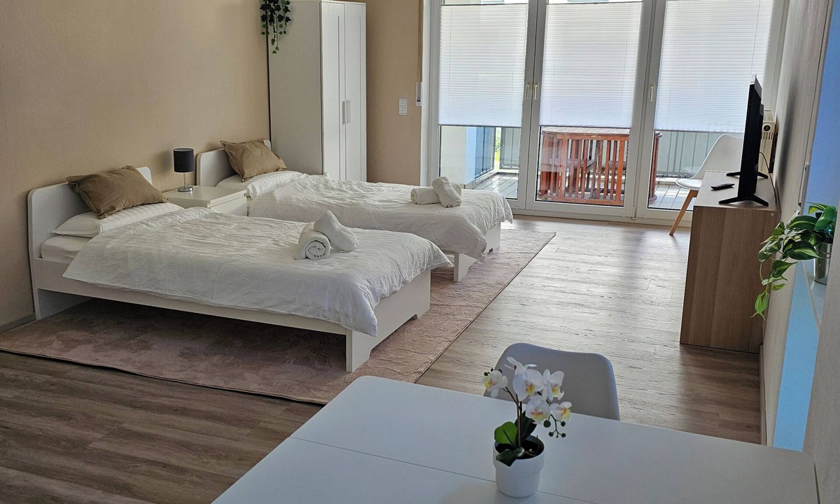 Vockenhausen Apartment | Vacation apartment/furnished living/apartment/fitter's room/up to 2 persons