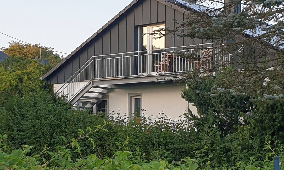 Mullenbach Apartment | Vacation apartment on the top floor with far-reaching views, balcony and small sauna