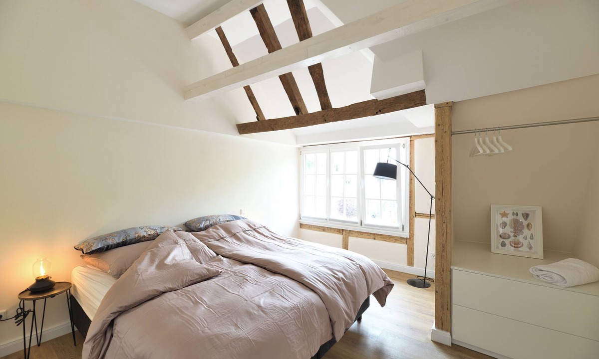 Heppenheim Apartment | Vacation apartment "Odenwald" with 2 bedrooms | The crooked house