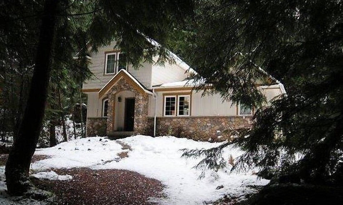 Glacier House | Vacation home 34SL Private Cabin with a Hot Tub in Mount Baker/Glacier - 8 persons, 3 bedrooms