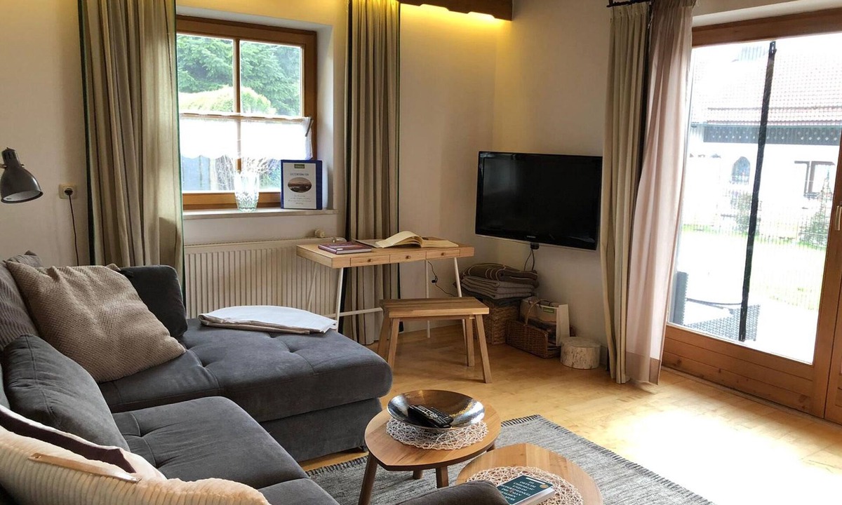 Waging am See House | Vacation home, 3 bedrooms, with garden, lake view, up to 6 persons, 135 sqm