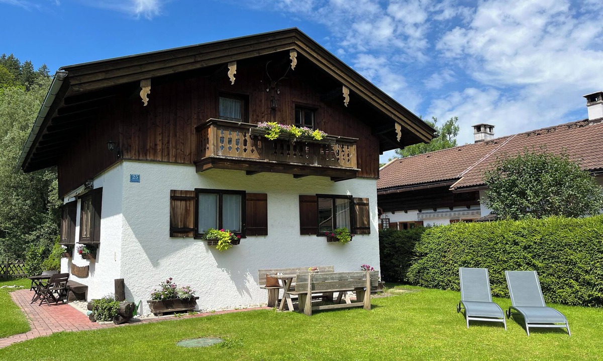 Kreuth House | Vacation home Anni - a retreat to relax and enjoy nature at Lake Tegernsee