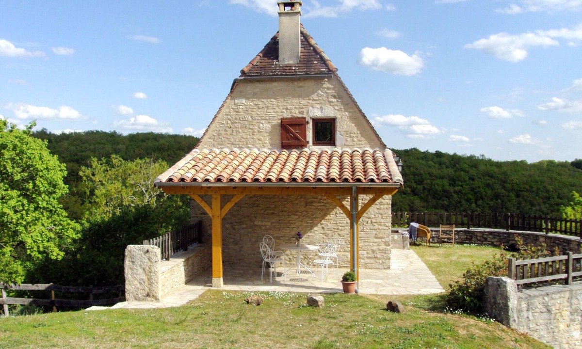 Labastide-Murat House | Vacation home Cuzac by Interhome