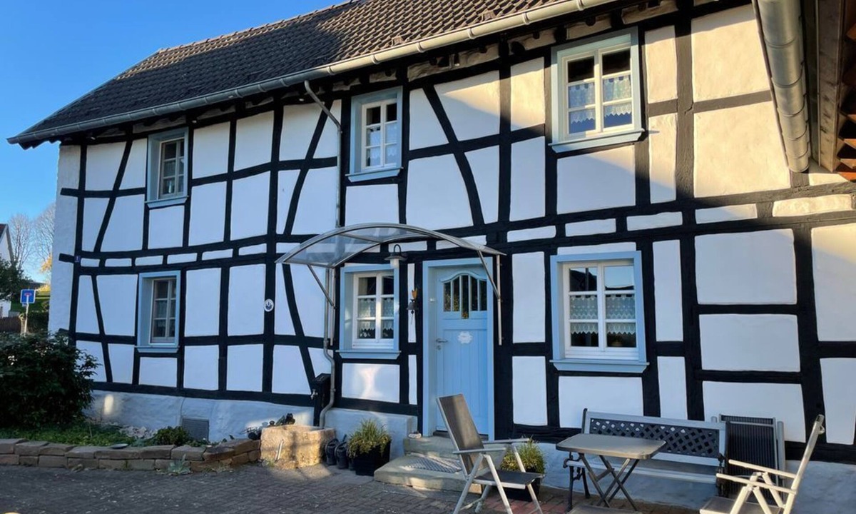 Lommersdorf House | Vacation home Höppches - 2-bed vacation home Höppches