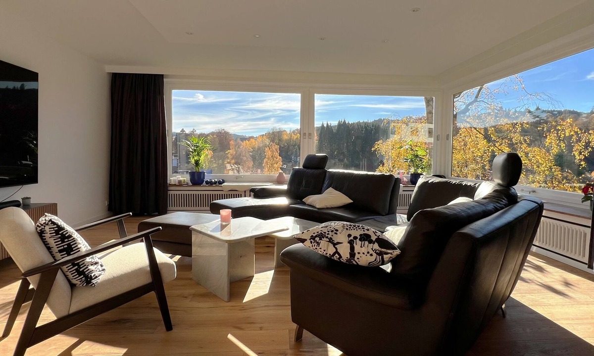 Hellenthal House | Vacation home in Hellenthal/Eifel - Panoramic view and Home Cinema