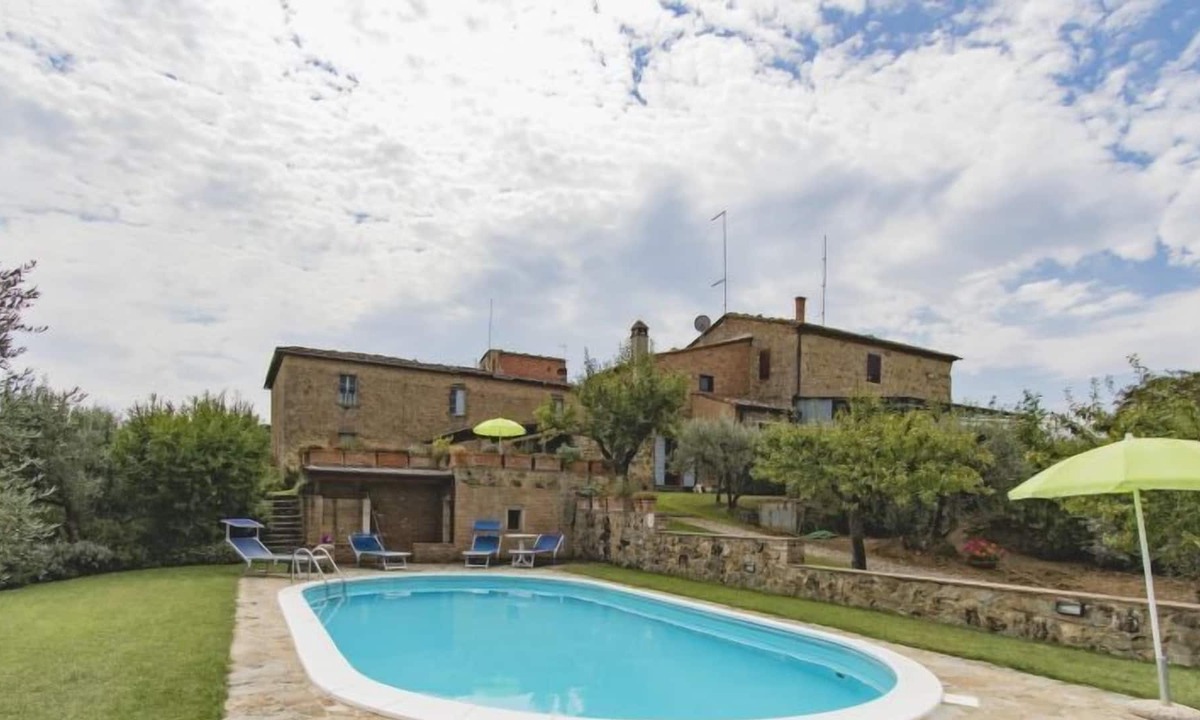 Sinalunga House | Vacation home Silvio in Sinalunga - 5 persons, 3 bedrooms