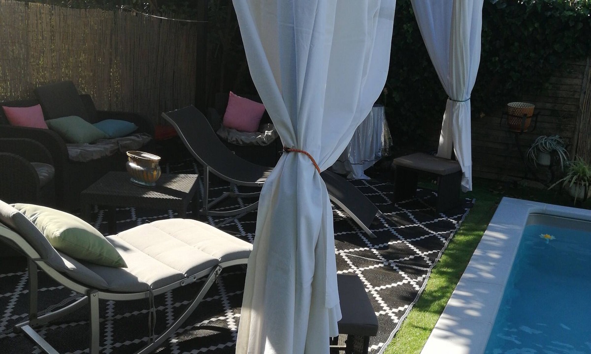 Cheval-Blanc House | Vacation home with ping pong, swimming pool, 3 bedrooms 2 shower rooms