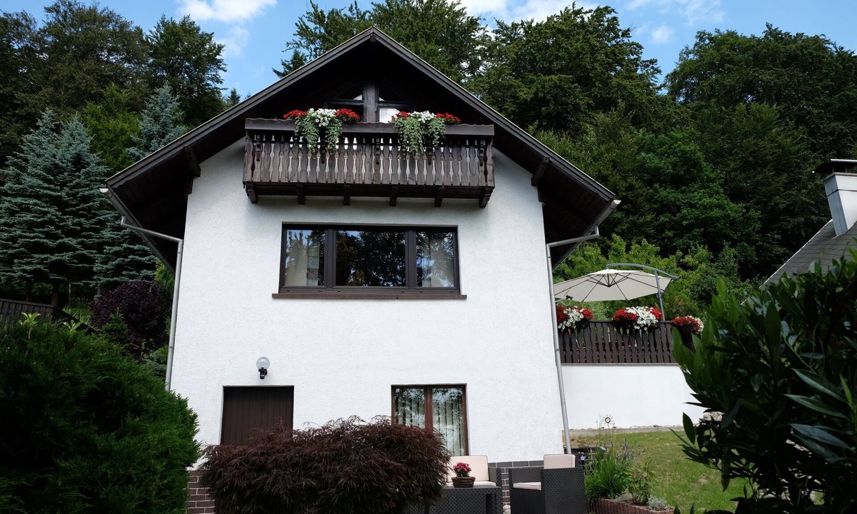 Steinbach House | Vacation home with fantastic views on the edge of the forest, quiet location with sauna and pool