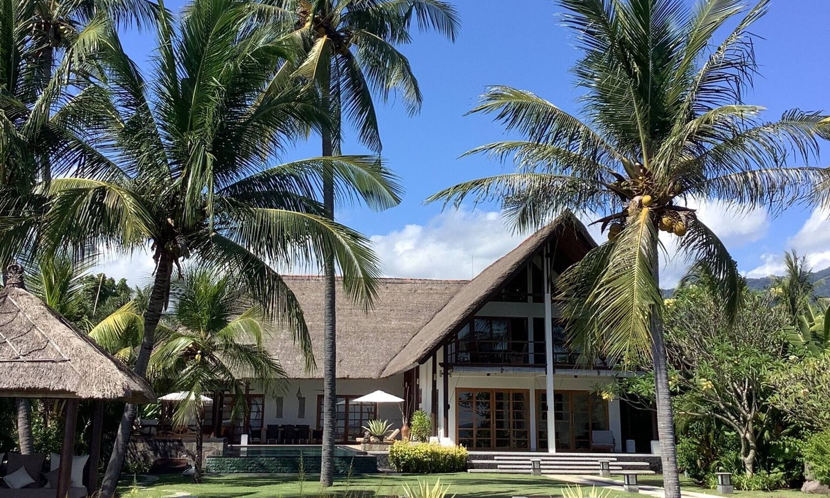 Gerokgak Villa | Vacation villa right by the sea