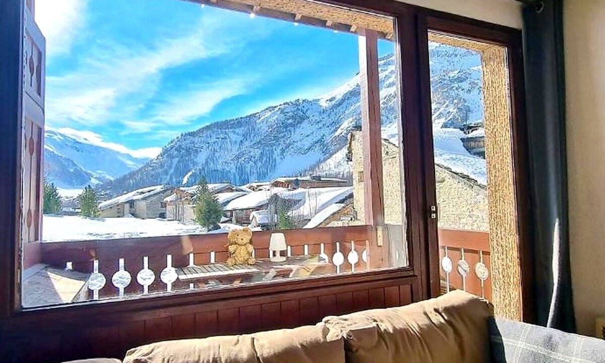 Val-d'Isere Apartment | VAL D'ISERE: magnificent duplex at the foot of the slopes with views & parking