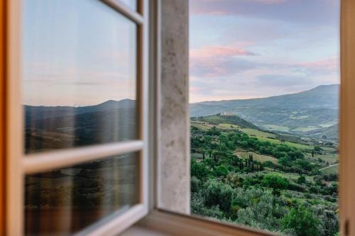 Montalcino Apartment | Val D'Orcia Panoramic Suite