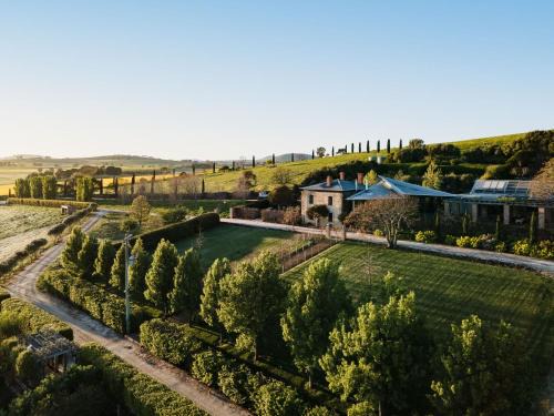 Ullina House | Vale Hill House