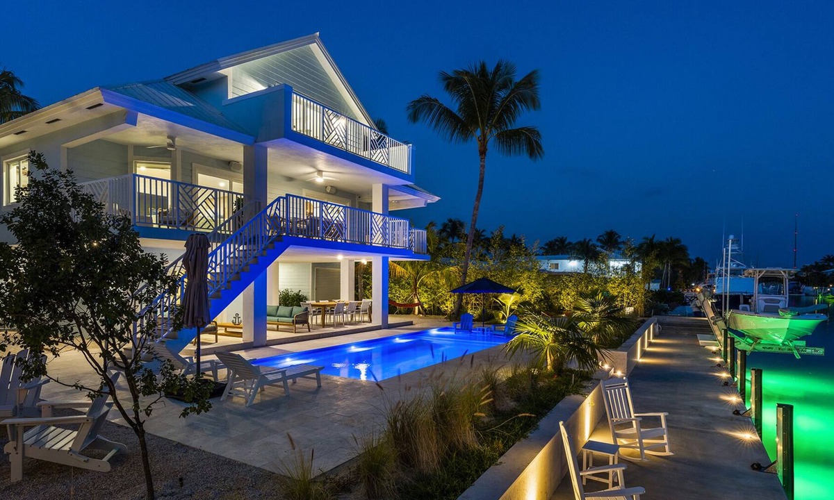 Venetian Shores House | Valencia Time in Isla Morada