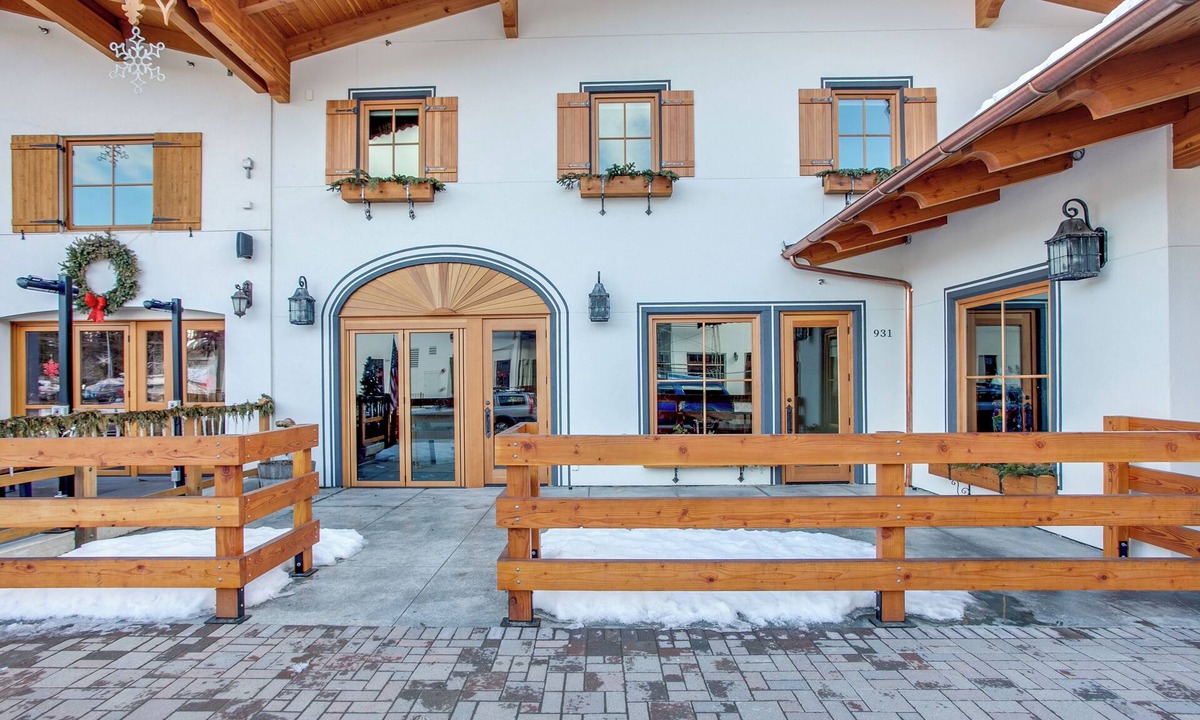Leavenworth Condo | Valhalla-One Bed Condo Suite*Downtown*Festhalle Area*Walk to Everything!