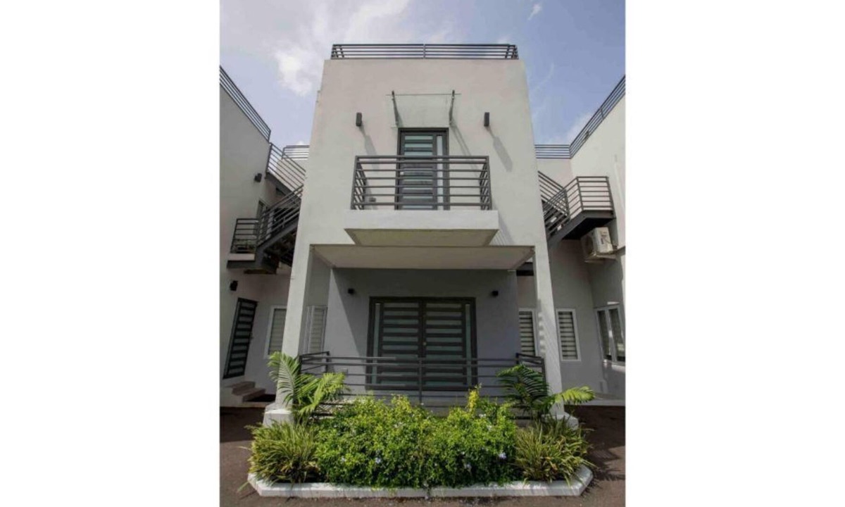 Maraval House | Vallée Cachée - Samaan 3bdr w Roof Terrace & Pool