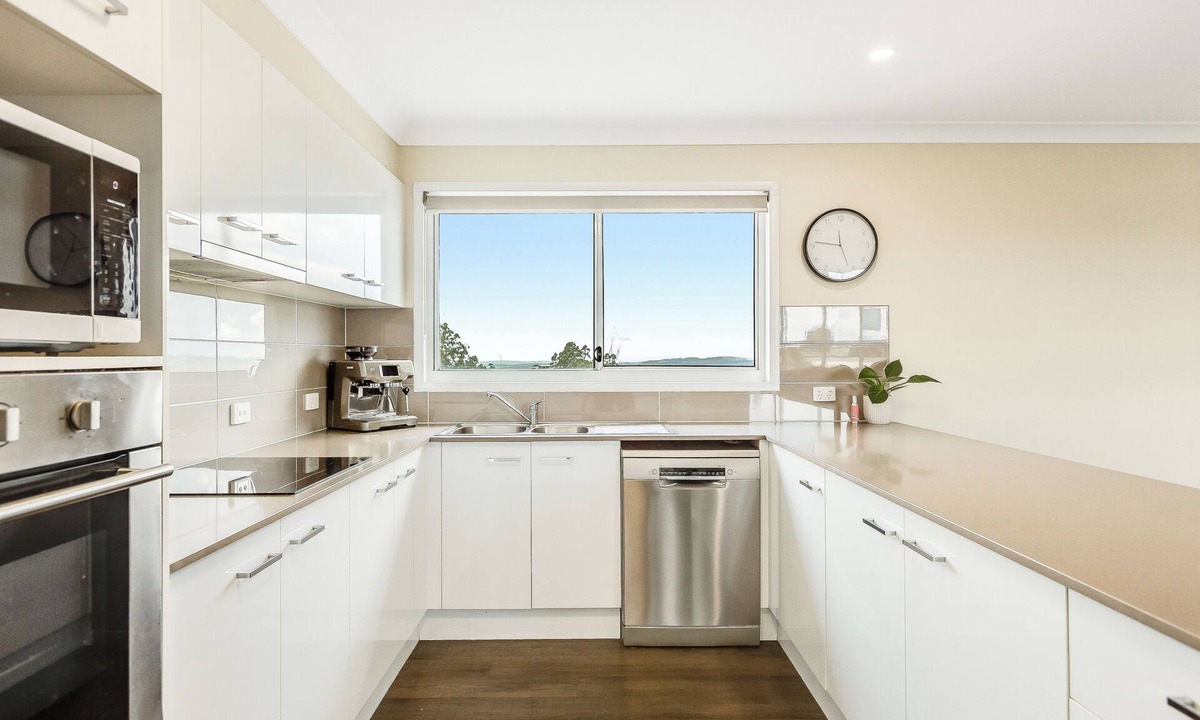 Hampton Villa | Valley Breeze Hideaway near Toowoomba