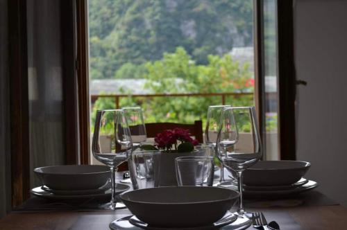 Roe Apartment | Valley House