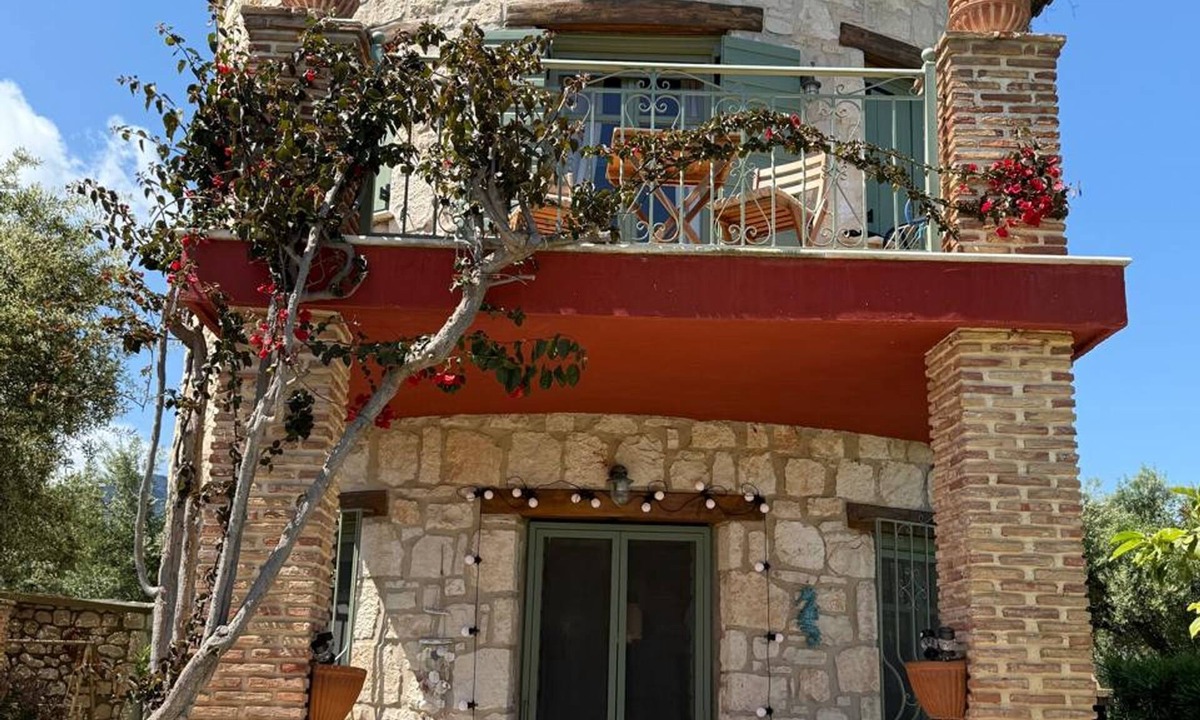 Ano Vasilikos Villa | Valory’s Stone Tower