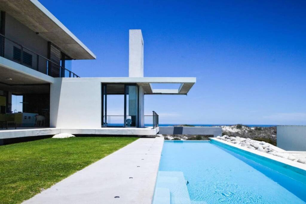 Yzerfontein Villa | VAME Beachfront