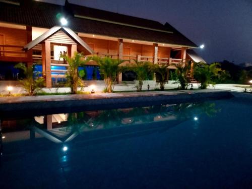 Vang Vieng Hotel | Vang Vieng Romantic Resort