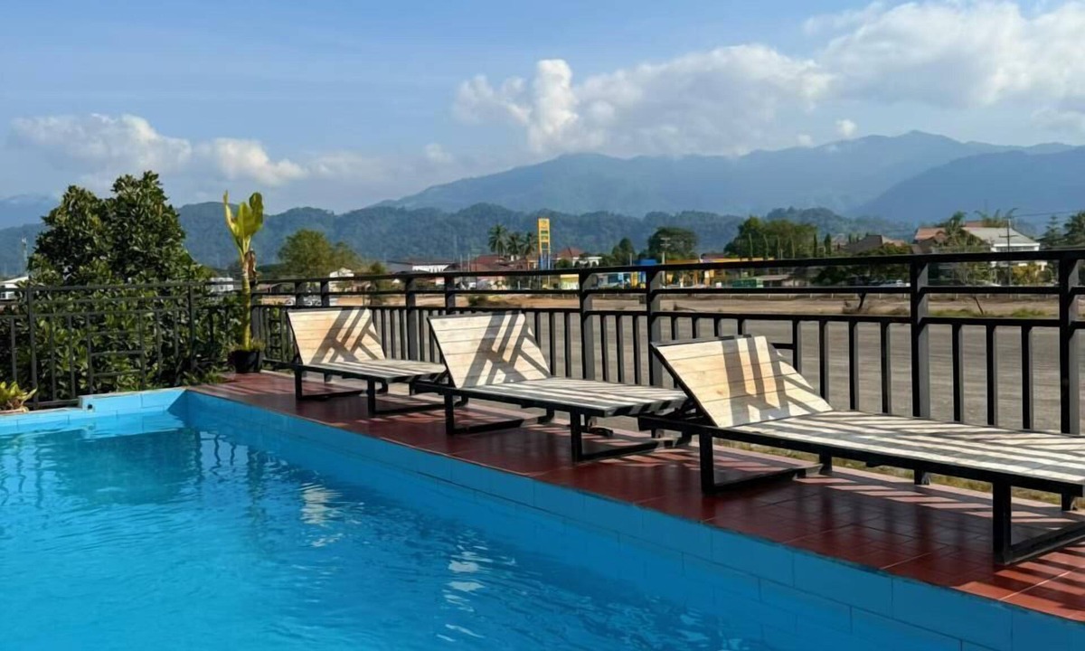 Vang Vieng Hotel | Vangvieng Sisavang Mountain View Hotel
