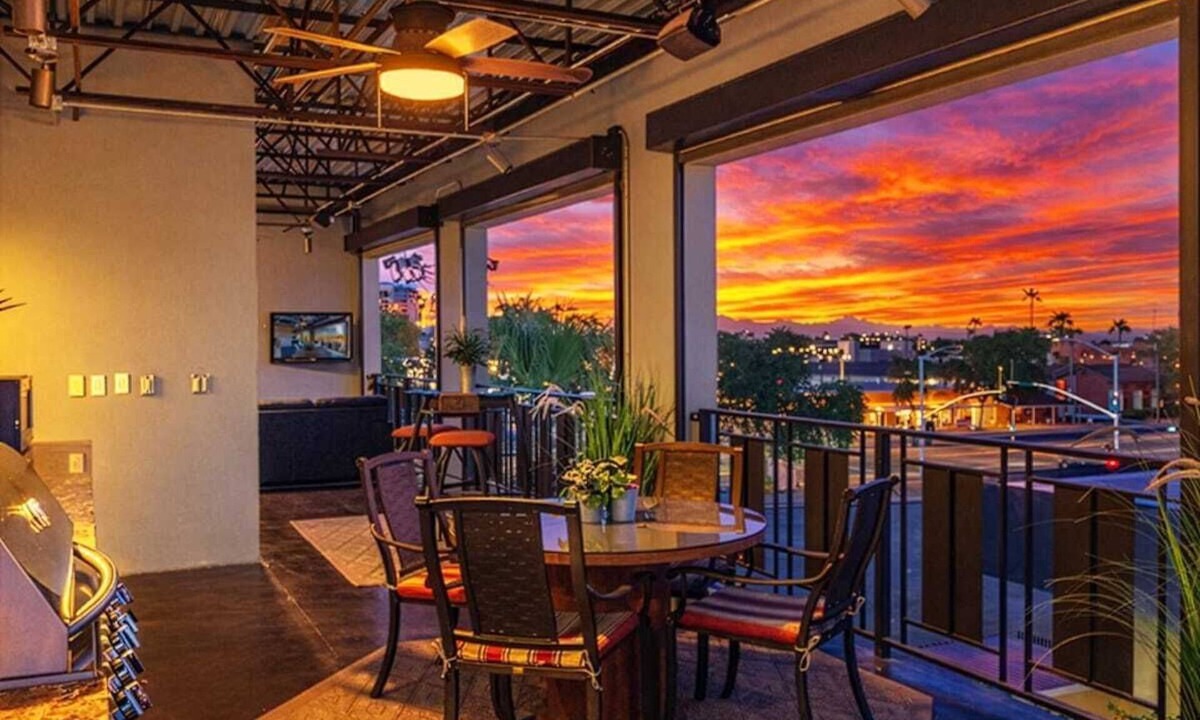 Arts District House | Vantage - Rooftop Patio - Heart of Old Town