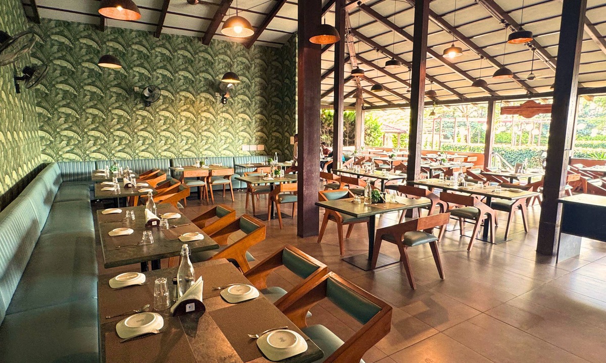 Devanahalli Hotel | Veerdency Luxury Resort - 3 Km to Banglore Airport Hotel