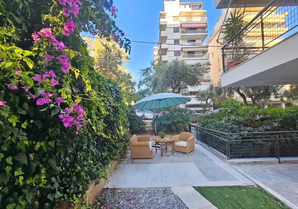 Palaio Faliro Apartment | Vela Partial Sea View