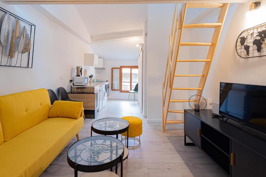 Vence Apartment | Vence. sous les toits