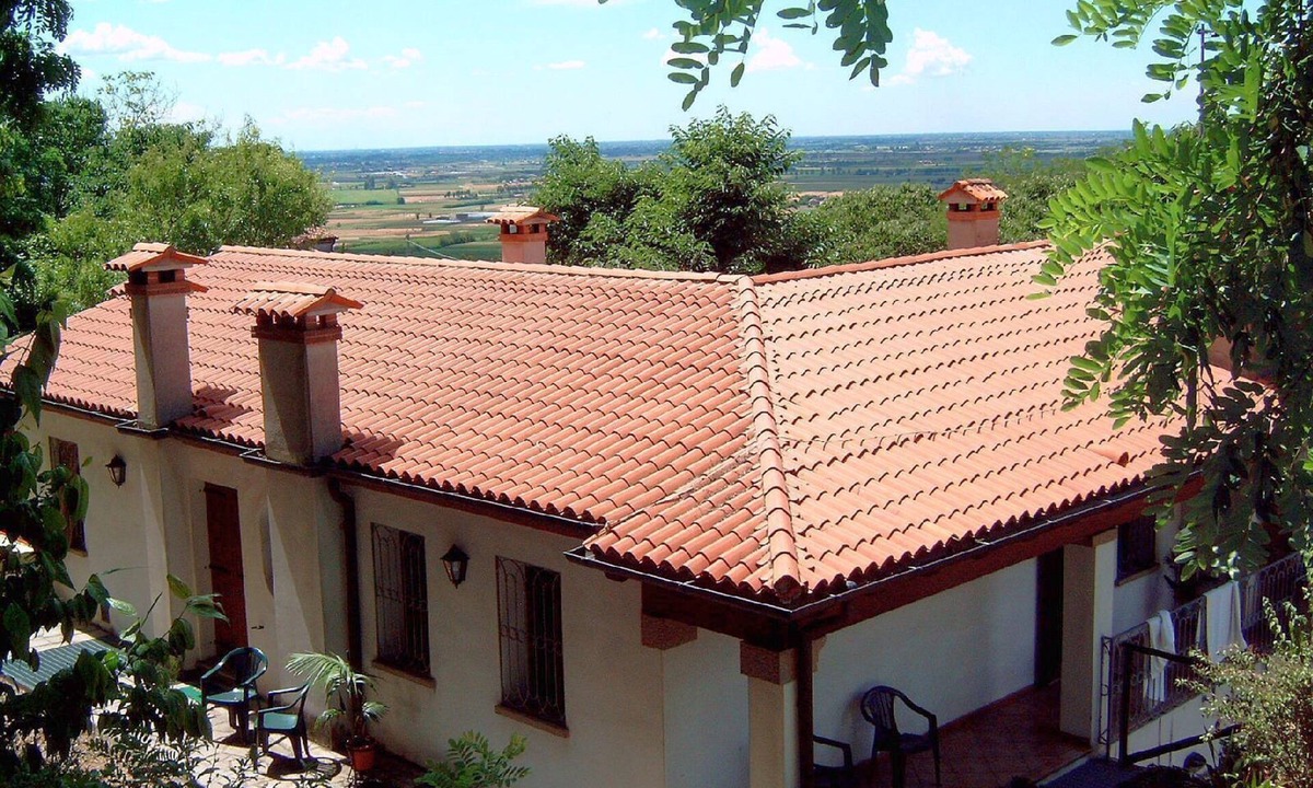 Cornoleda Apartment | VENICE 1h by train DOLOMITES 2h57 by car NORTH EAST VENETO 9 Unesco sites, 6p