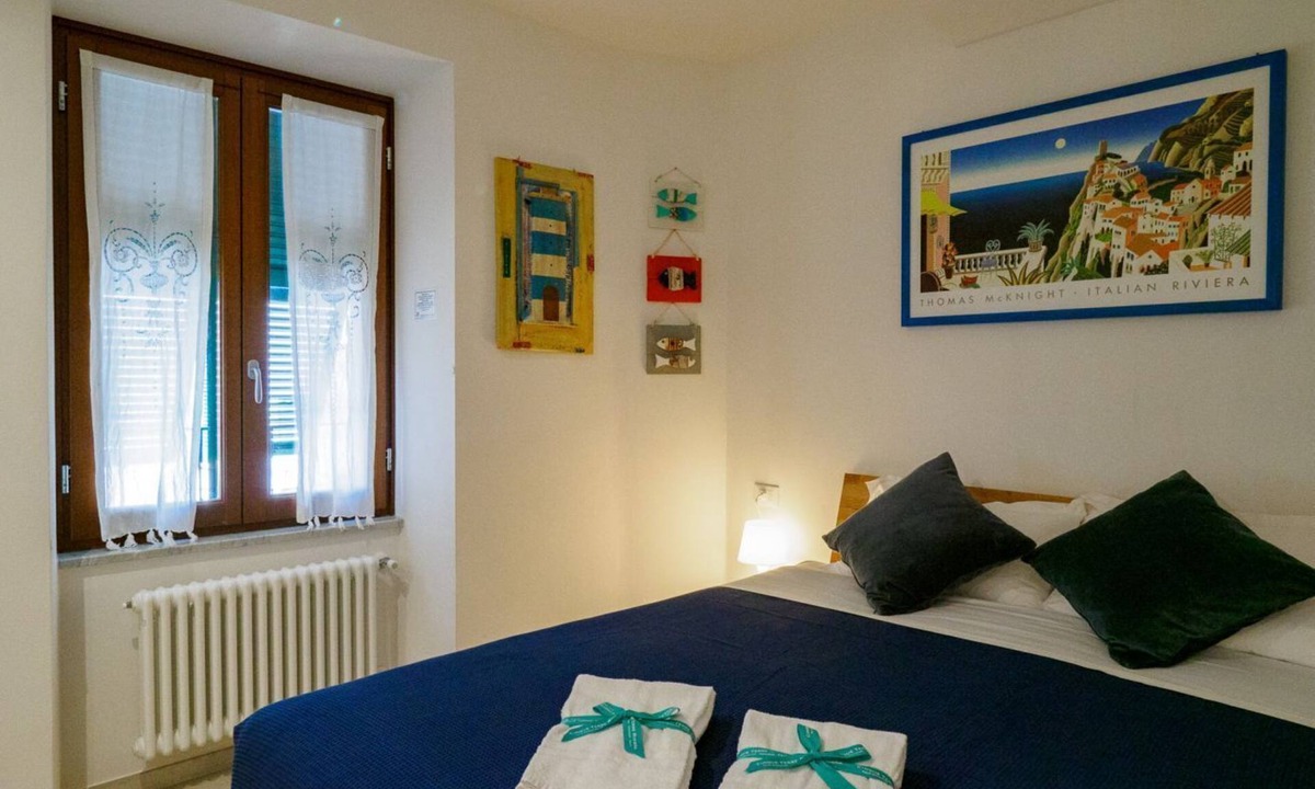 Vernazza House | Ventu De Ma Studio #2 with AC