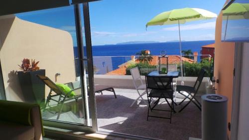 Canico Apartment | Ventur Balcony
