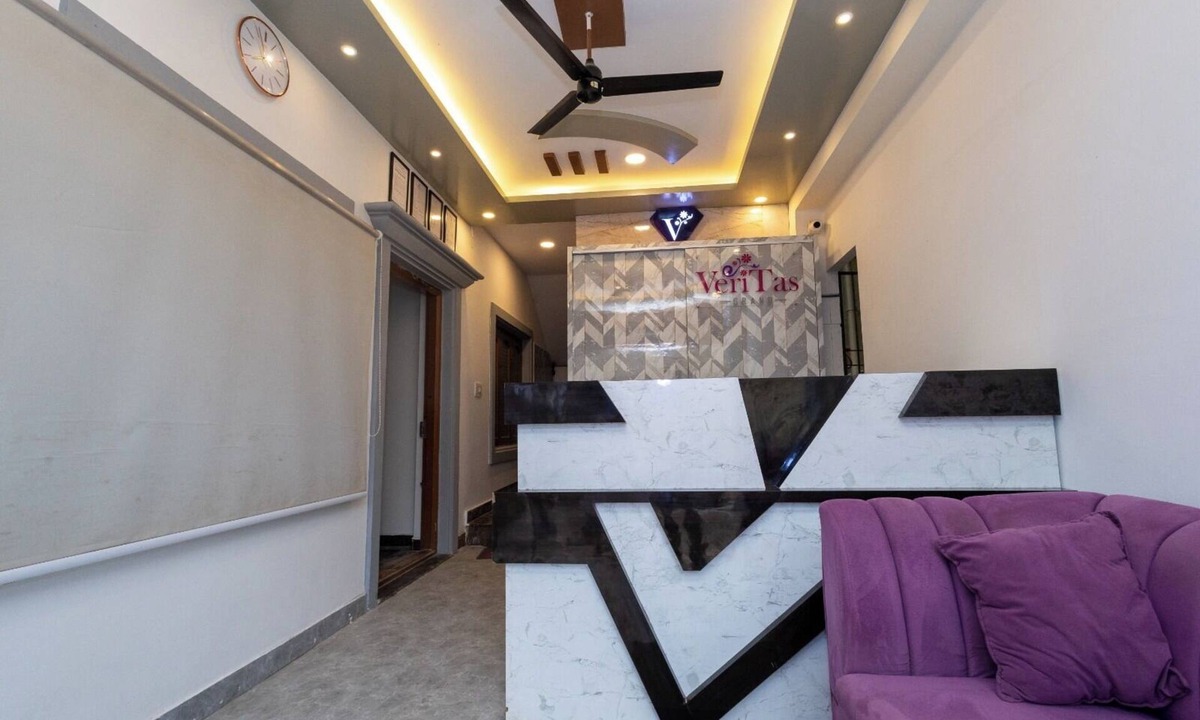 Bengaluru Hotel | Veritas grand