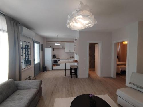 Edessa Apartment | Veronica's Home