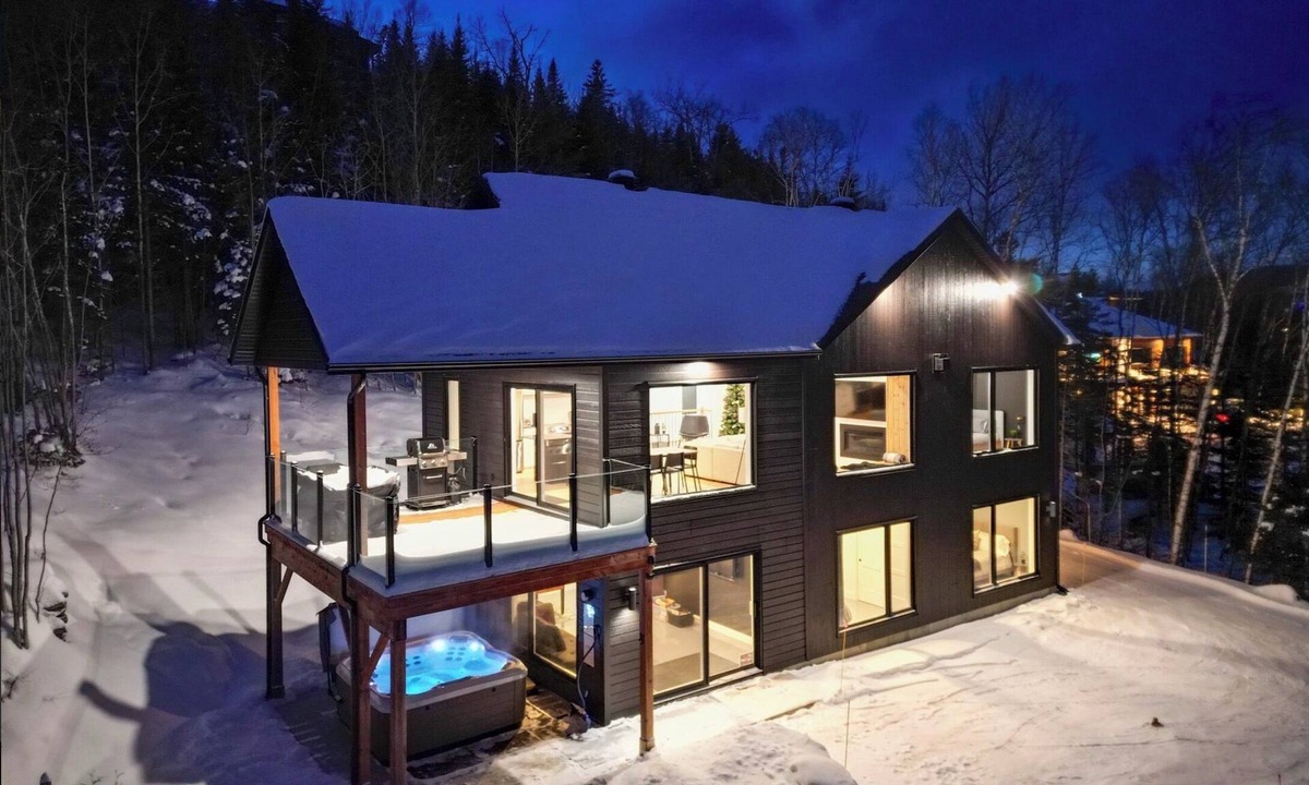 Saint-Joseph-de-la-Rive Ski Chalet | VERTIGO - Cabin - River - Mountains - Spa/Sauna