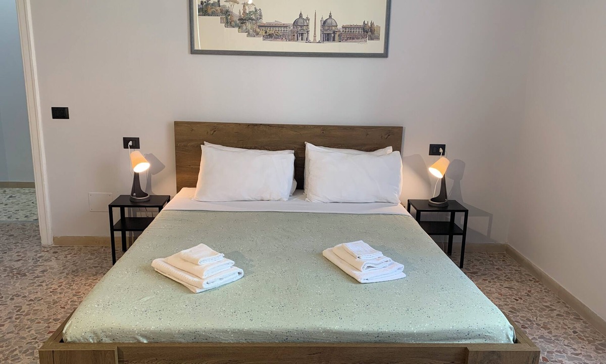 Monteverde Apartment | Very bright and spacious near Trastevere