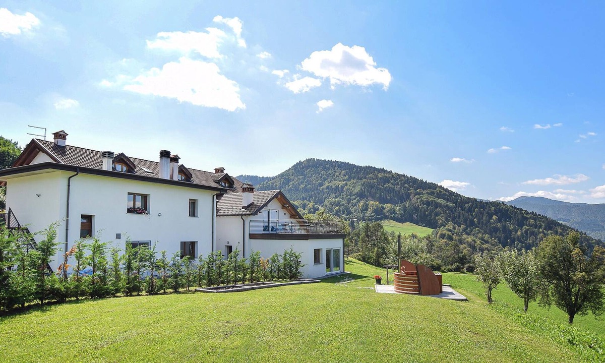 Trichiana House | Very large cottage in the countryside, ideal for vacations with the whole family or friends