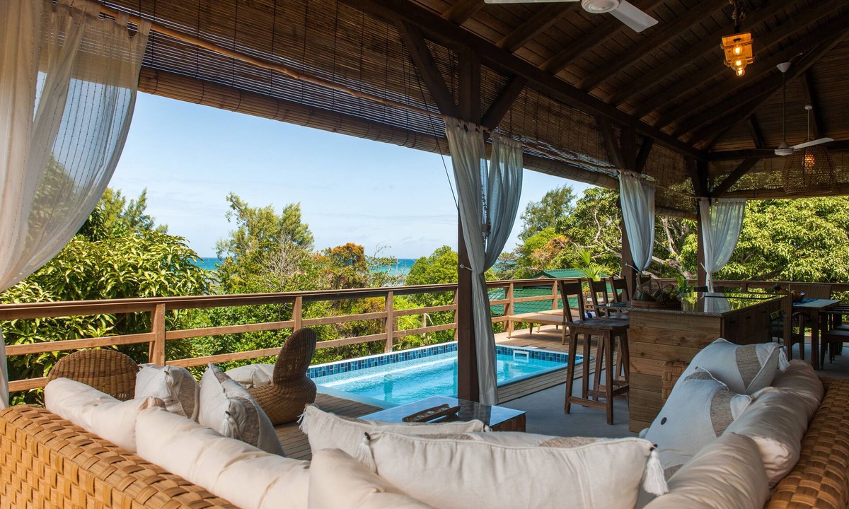 Grand'Anse Praslin Ski Chalet | Veuve Noire - Private pool + Free Wifi + Outdoor Showers
