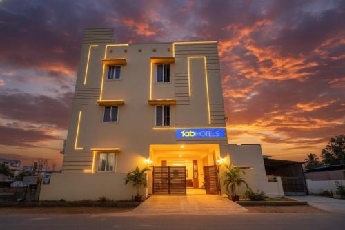 Coimbatore Hotel | Via Aarudhra Residency - Coimbatore Airport